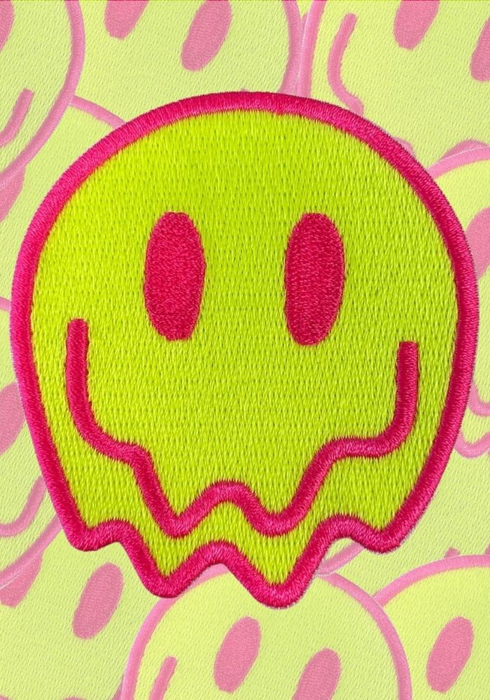 Glow In The Dark Smiley - Carnavals Embleem - Festivales